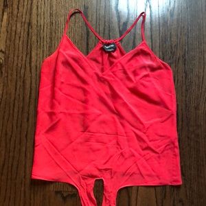 Red breeze top